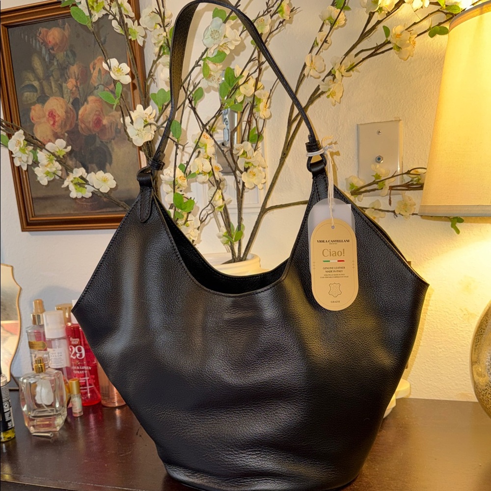 BNWT VIOLA CASTELLANI SOFT BLACK LEATHER PURSE